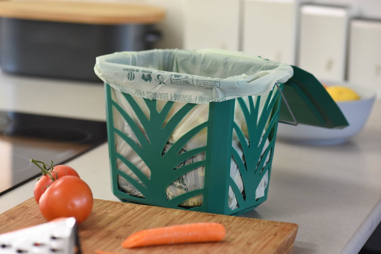 Kitchen Caddies & Organic Waste Liners